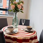 Cotton Apartment Chinatown Central Stay